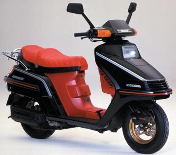 Onderdelen Motorscooters Honda Spacy CH250 NES 150 SH150 beschikbaar voor biedingen