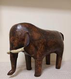 Dimitri Omersa - Voetensteun - olifant - Leder