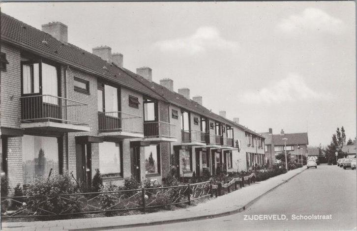 ZIJDERVELD - Schoolstraat, Verzamelen, Ansichtkaarten | Nederland, Verzenden