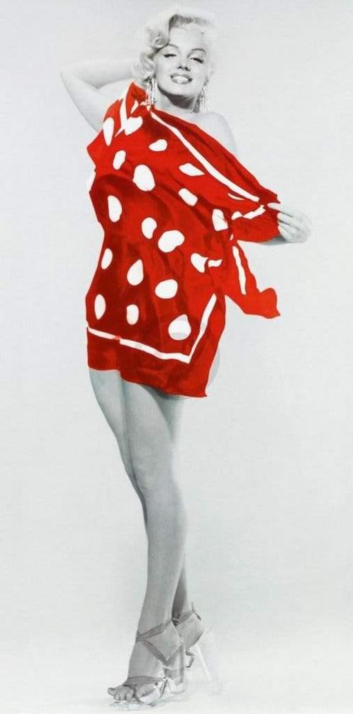 Kunstdruk Bert Reisfeld - Marilyn at the Beach, 1953, Huis en Inrichting, Woonaccessoires | Schilderijen, Tekeningen en Foto's