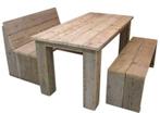 Complete set: met tafel en 2 bankjes van oud steigerhout...
