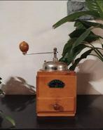 Petges - Petges - Koffiemolen - Hout - Koffiemolen jaren