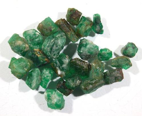 Ct. 36,70 Smaragd kristallen uit Panjshir - Exemplaar- 7.34, Verzamelen, Mineralen en Fossielen