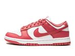 Nike Dunk Low Archeo Pink - Maat 38.5 EU, Kleding | Heren, Ophalen of Verzenden, Nieuw, Nike