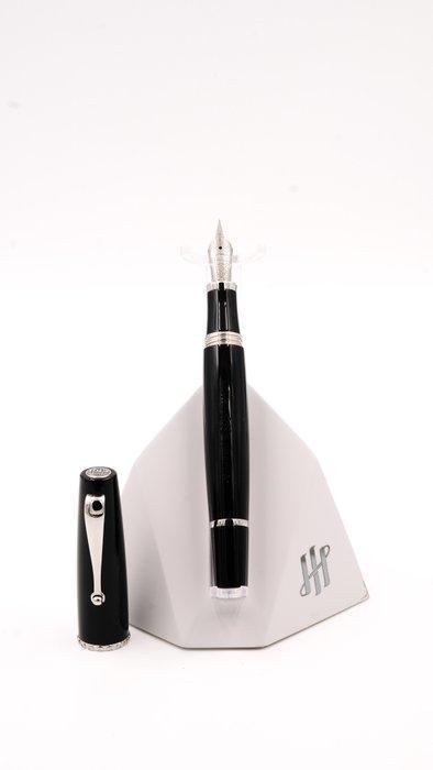 Montegrappa - Monte Grappa - Black (SMGR3AC) - Vulpen, Verzamelen, Pennenverzamelingen
