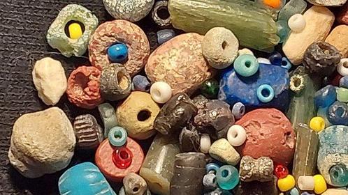 Oud Egyptisch naar Romeins Glas meer dan 100 antieke kralen, Sieraden, Tassen en Uiterlijk, Antieke sieraden