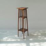 Art Deco piedestal of plantentafel