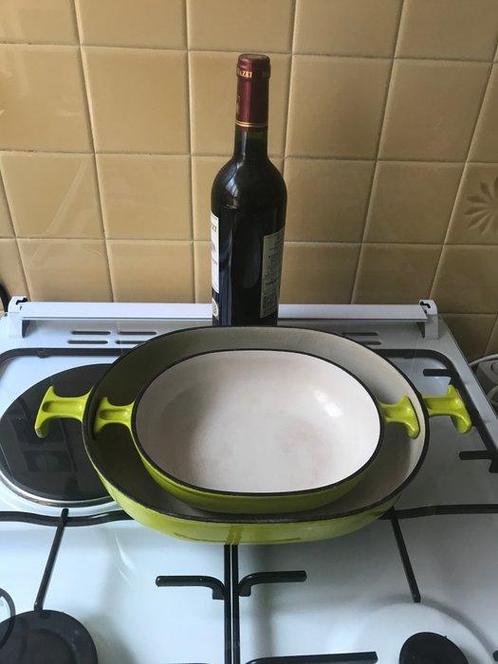 Le Creuset - Enzo Mari - Schotel (2) - la mama -, Antiek en Kunst, Antiek | Keukenbenodigdheden