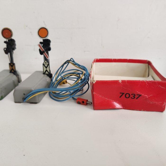Märklin H0 - 7038, 7036 - Signalen (5), Hobby en Vrije tijd, Modeltreinen | H0