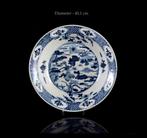 Een monumentale (40,1 cm) Chinese Swatow (Zhangzhou)