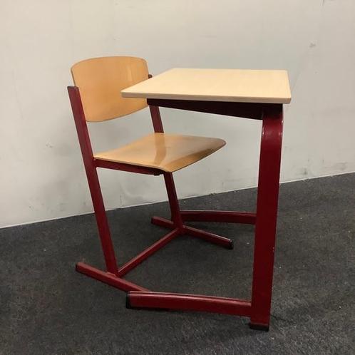 Tweedehands complete school set Eromes van 10 stuks tafels +, Huis en Inrichting, Stoelen, Vijf, Zes of meer stoelen, Gebruikt