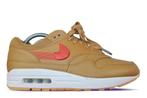 Nike Air Max 1 PRM Wheat Team Orange • 40.5, Nike, Ophalen of Verzenden, Nieuw, Sneakers of Gympen