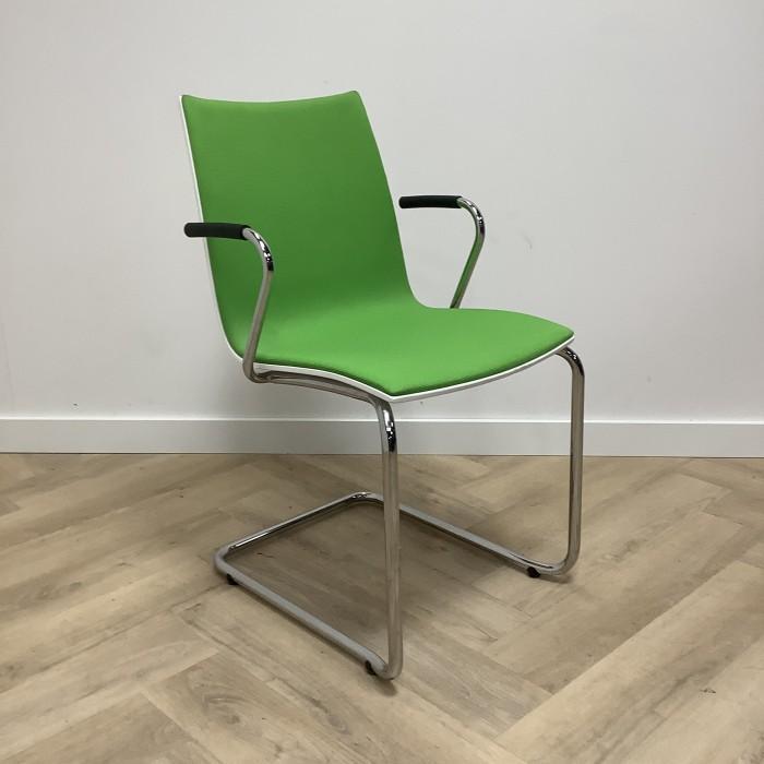 Casala Onyx II vergaderstoel/sledestoel, wit/groen-chroom, Huis en Inrichting, Stoelen, Eén, Gebruikt, Stof, Ophalen of Verzenden