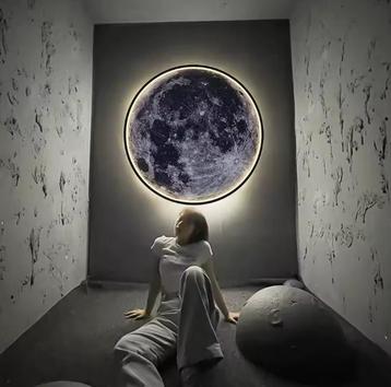 3D LED Maan Wandlamp – Realistische Wandlamp met Afstandsbed beschikbaar voor biedingen