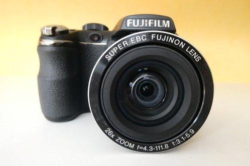 Fujifilm Finepix S3300 met 24-600mm (macro) lens (kb.eq.), Audio, Tv en Foto, Fotocamera's Digitaal