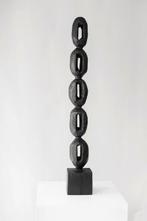 Ros Khavro - sculptuur, Column, Abstract - Solid wood - 100