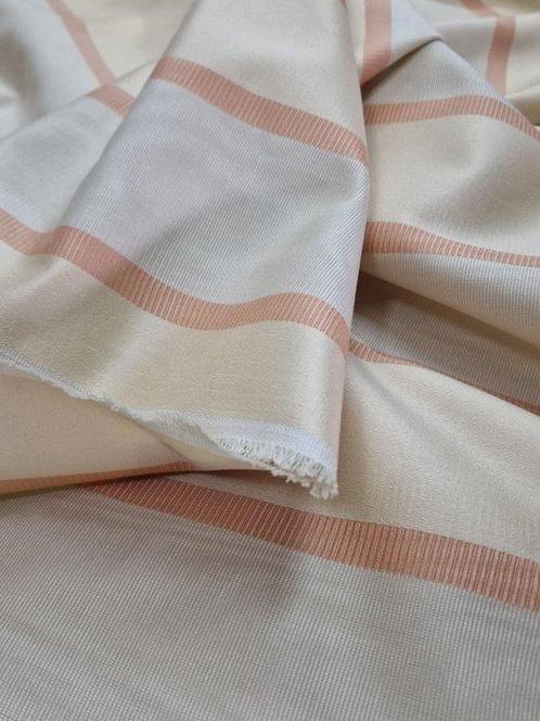 Prachtig damast - Meubelstof - 500 cm - 140 cm, Antiek en Kunst, Antiek | Kleden en Textiel