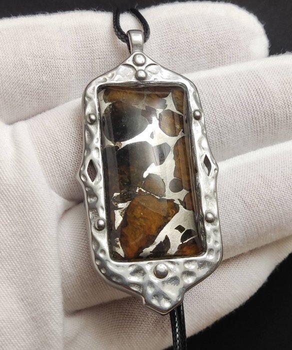 Hanger meteoriet SERICHO - Hoogte: 63 mm - Breedte: 30 mm -, Verzamelen, Mineralen en Fossielen