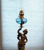 L&F Moreau, Groot Art Nouveau Sculptuur met olielamp. -, Antiek en Kunst