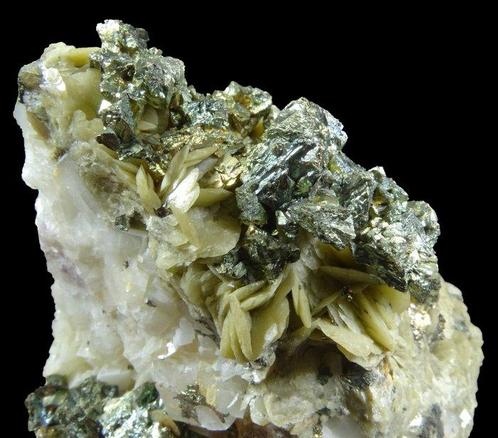 Chalcopyriet, Sideriet, Dolomiet Interessant historisch, Verzamelen, Mineralen en Fossielen