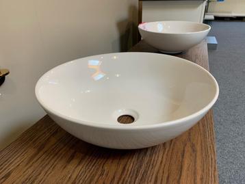 Badkamer waskom goed en goedkoop Outlet Uden beschikbaar voor biedingen