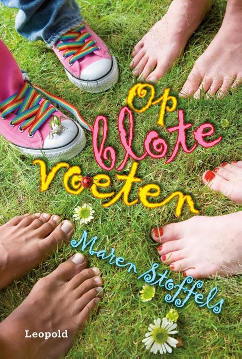 Op blote voeten 9789025852009 Maren Stoffels, Boeken, Kinderboeken | Jeugd | 10 tot 12 jaar, Gelezen, Verzenden