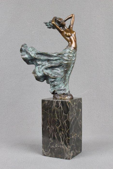 sculptuur, Milo - Woman in the Wind - 2,6 kg - 32 cm -, Antiek en Kunst, Curiosa en Brocante