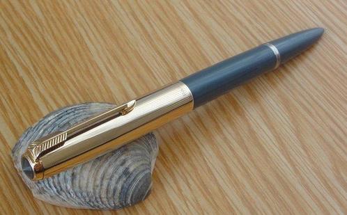 Parker - 51 MKII Navy Grey 1/10 12K Gold Filed cap GT gold, Verzamelen, Pennenverzamelingen