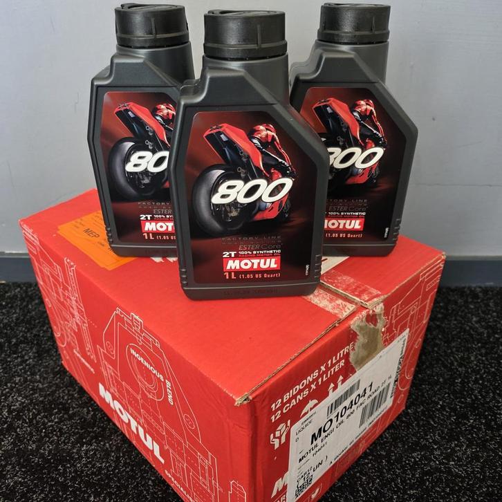 Doos Motul 800 Factory Line Road 2T (12x1L) - 50% korting, Motoren, Onderdelen | Overige, Nieuw, Verzenden