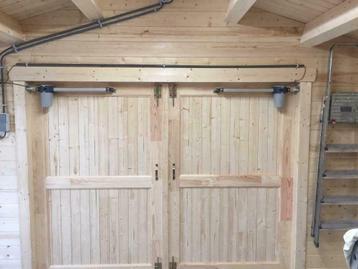Openslaande Deuren / Poort Aandrijving Garagedeuren beschikbaar voor biedingen