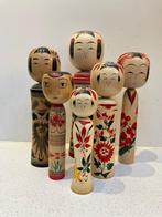 Een mooi set van 6 Vintage Kokeshi dolls - Hout - Multiple