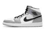 Air Jordan 1 Mid Light Smoke Grey - Maat 45.5 EU, Kleding | Heren, Ophalen of Verzenden, Nieuw, Jordan