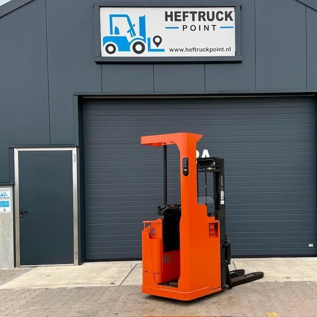 BT SSE160L instaande stapelaar 300cm hefhoogte incl Film, Zakelijke goederen, Machines en Bouw | Heftrucks en Intern transport