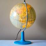 Globe - 1961-1980 - Grote verlichte wereldbol op een hoge