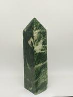Jade Nefriet - Toren - Obelisk - gepolijst - Natuursteen -, Verzamelen, Mineralen en Fossielen