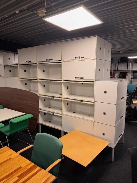 300+ Steelcase Flexbox modulaire lockers/kastjes teab, Zakelijke goederen, Kantoor en Winkelinrichting | Kantoormeubilair en Inrichting