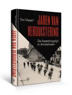 Jaren van verduistering 9789462492721 Tini Visser, Boeken, Oorlog en Militair, Verzenden, Zo goed als nieuw, Tini Visser