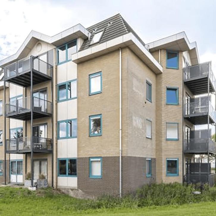 Gemeubileerd appartement met balkon en parkeerplaatsen, Huizen en Kamers, Huizen te huur, Direct bij eigenaar, Appartement