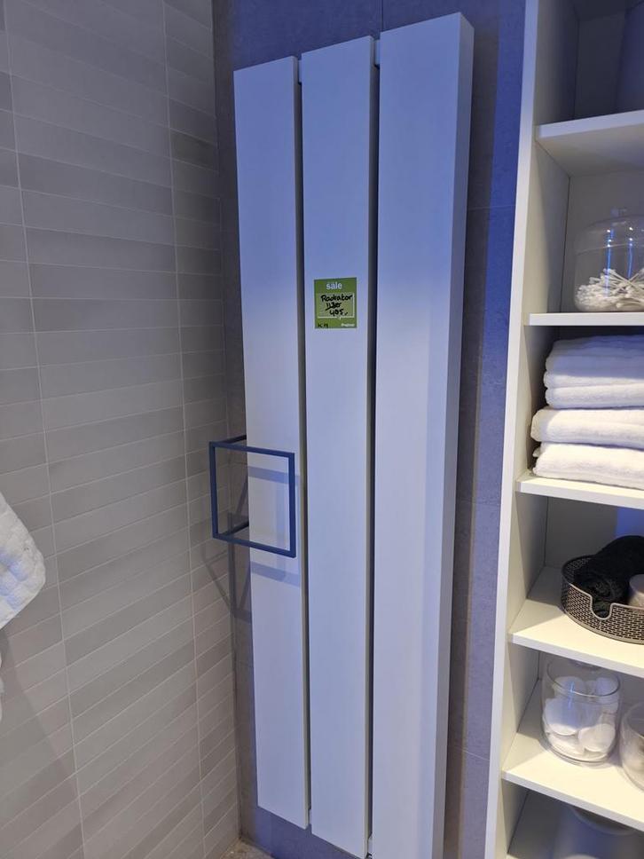 Showmodel Radiator Vasco Beams 49x180cm  - 0022, Doe-het-zelf en Verbouw, Verwarming en Radiatoren, Radiator, Nieuw, Ophalen