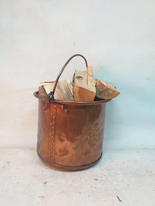 Pan - Koper - Koperen ketel klinknagels, Antiek en Kunst, Curiosa en Brocante