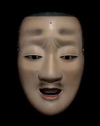 Wooden Noh Mask of Chj   (with mask bag & wooden box)