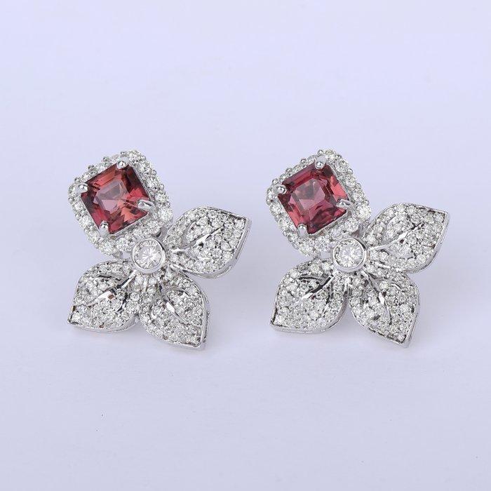 Hangoorbellen - 14 karaat Witgoud - 6.78ct. tw. Smaragd -, Sieraden, Tassen en Uiterlijk, Antieke sieraden