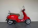 Vespa Primavera, BWJ 2020, Dragon Rosso Glans Rood, Fietsen en Brommers, Scooters | Vespa, Maximaal 45 km/u, Ophalen of Verzenden