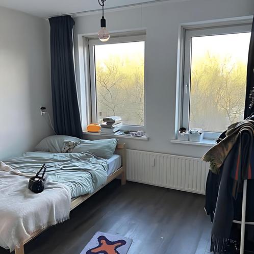 Kamer in Amsterdam Buitenveldert gevonden in Amsterdam, Huizen en Kamers, Huizen te huur, Direct bij eigenaar, Amsterdam, (Studenten)kamer