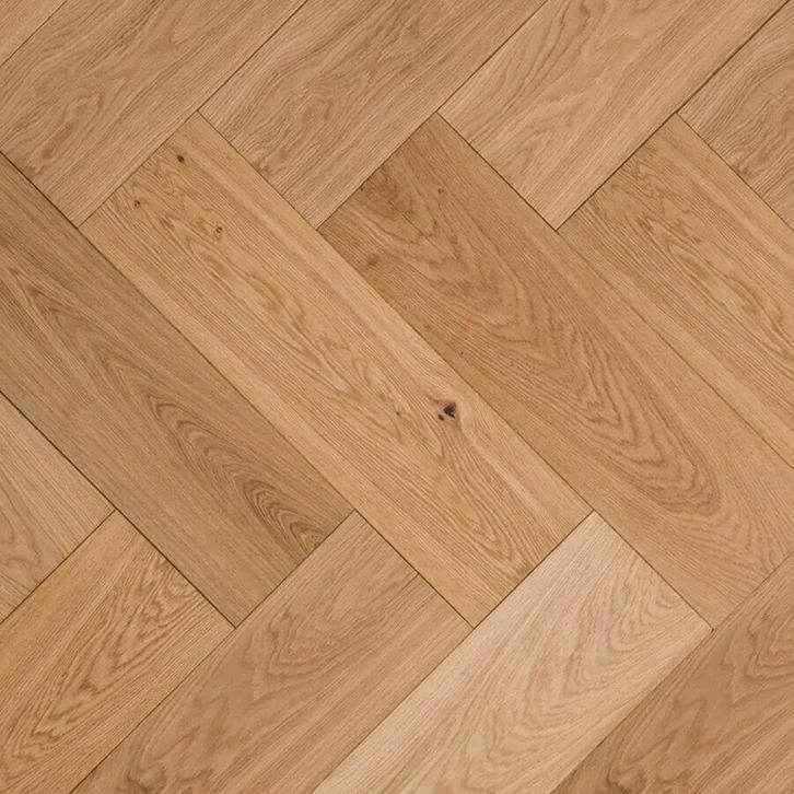 Floer Visgraat Parket Eiken Noestvrij Naturel Geolied 70x14, Huis en Inrichting, Stoffering | Vloerbedekking, Parket, Overige kleuren