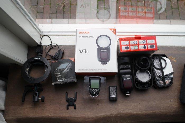 Godox Godox V1n complete set Flitser, Audio, Tv en Foto, Fotocamera's Digitaal