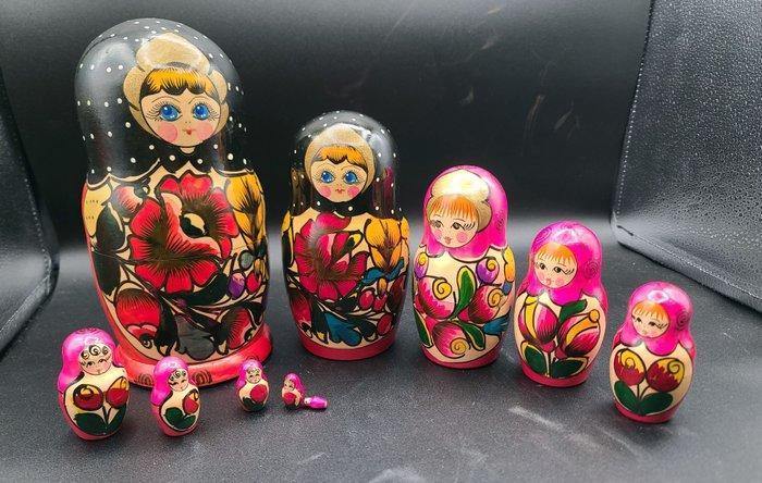 MATRIOCHKAS - Pop Matriona ou Matriosha - 1990-2000 -, Antiek en Kunst, Antiek | Speelgoed