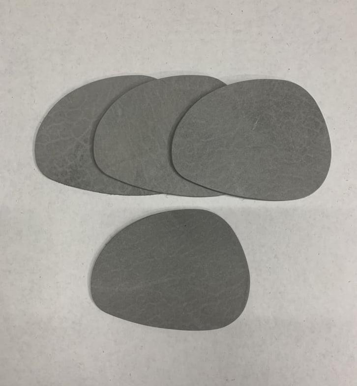 Lederen onderzetter rock ovaal / onderzetter leer in 19, Auto-onderdelen, Overige Auto-onderdelen, Nieuw, Ophalen of Verzenden