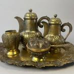 Theeservies (6) - Djokja Gehamerd bloemmotief (Lotus) met