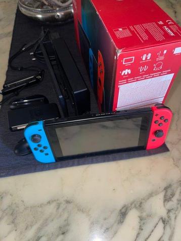 Nintendo - Switch - New + POKÈMON SPADA - Videogameconsole + beschikbaar voor biedingen
